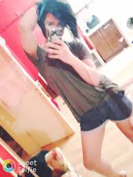 Alev-alev beyaz tenli hanım Ayca