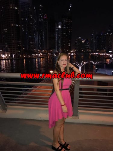 Arsız dans yapan kadın Gonca