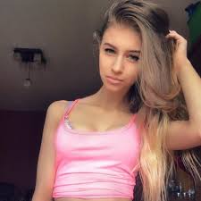 Cazibeli kaprissiz hanım Başak