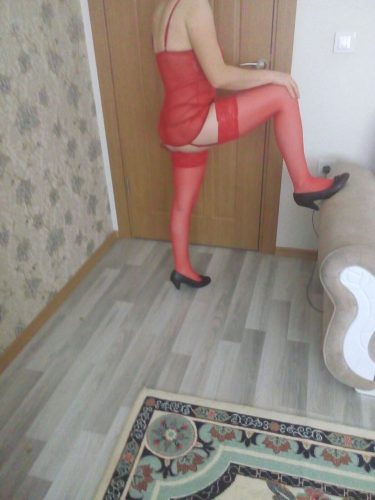 Cazibeli masöz kız çiler