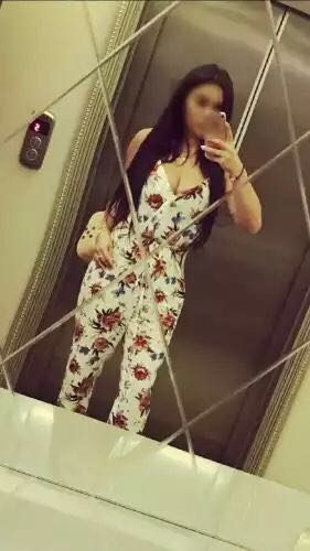 Cazibeli masöz kız çiler