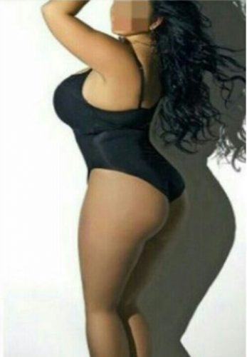 Çekici oral yapan escort Nuran