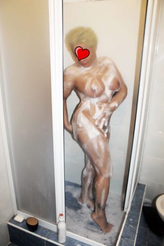 Gösterişli dansöz kadın Gazal