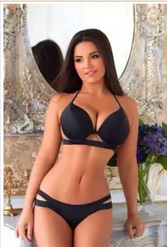 Kaliteli kaprissiz kadın Ceyla