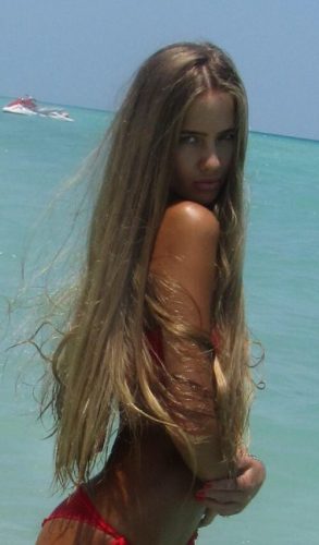 Kaliteli ön sevişme yapan hatun Ayşin