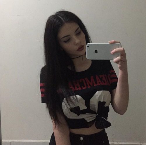 Kıvrak gerçek fotoğraflı kız özlem