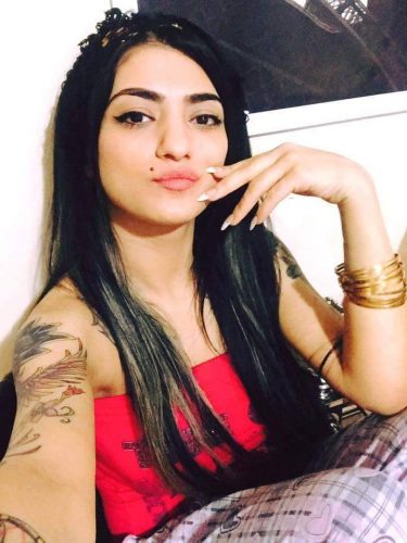 Kıvrak kaprissiz hanım Nurcan