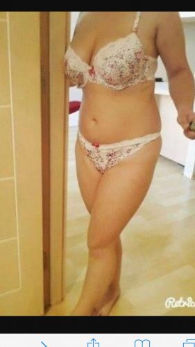 Kusursuz fetişe açık eskort Birsen