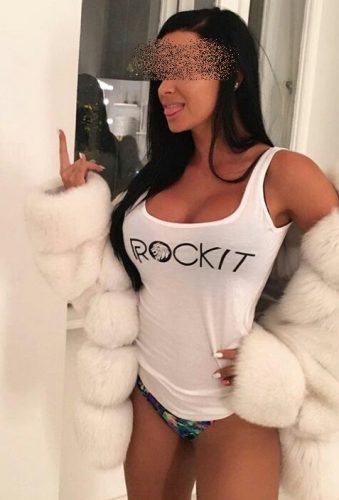 Kusursuz orijinal resimli bayan Pervin