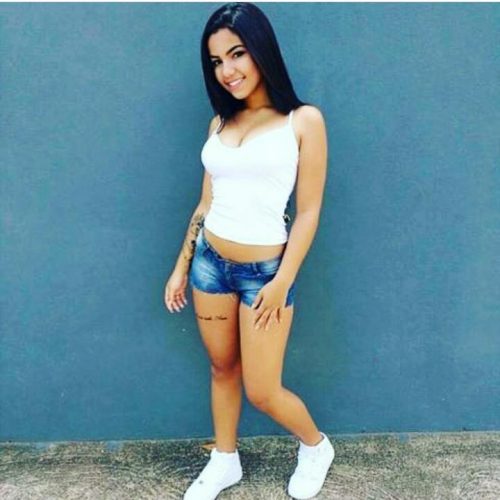 Kusursuz saksocu bayan Hilal