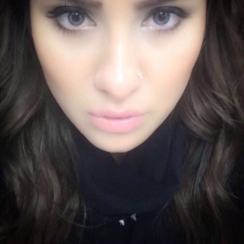 Neşeli dans yapan escort Hatice