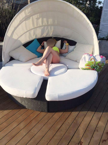 Rezidansda Görüşen Lara