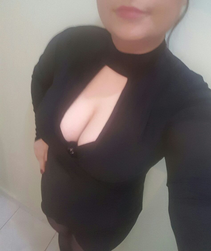 Samsun Dolgun Göğüslu Escort Gülsoy