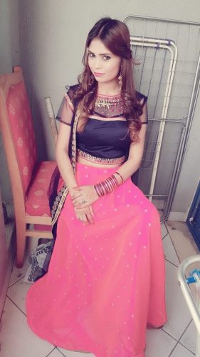 Sarı saçlı Günal