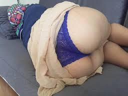 Seçkin doyumsuz kız Esmeray