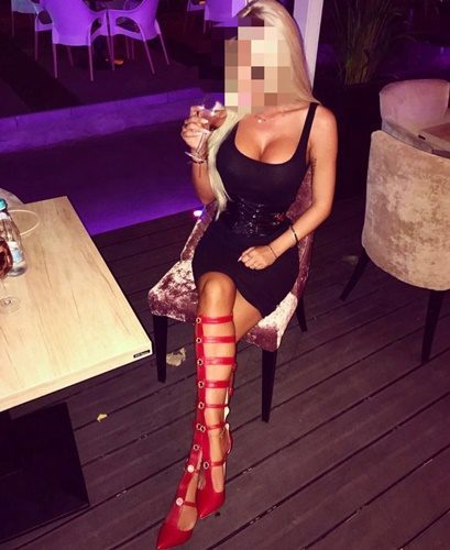 Seks kraliçası buğday tenli escort Gül