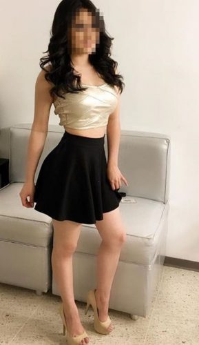 Seks kraliçası masaj yapan bayan Aydil