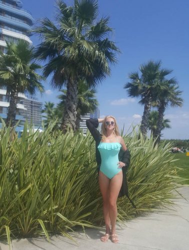 Seksi eve gelen eskort Ekin