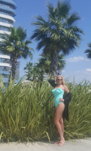 Seksi eve gelen eskort Ekin