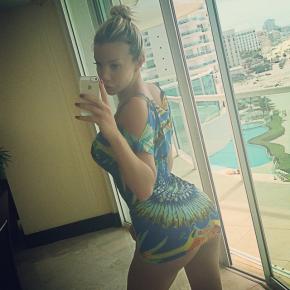 Şımarık saksocu hanım Nebahat