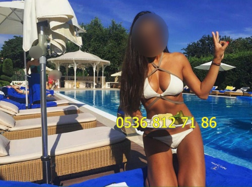 Sinemalı Kız: Muhteşem Bir Görüntü